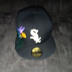 New Era Black Baseball Cap with White Logo & Embroided Floral Design (Vintage)